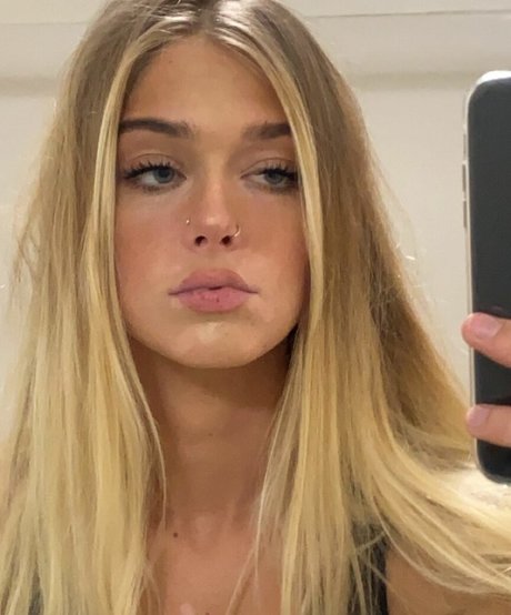 Naakte gelekte OnlyFans-foto van Rylee Pattersun