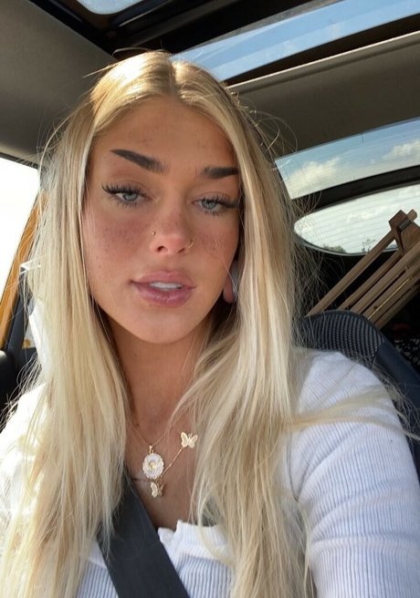 Naakte gelekte OnlyFans-foto van Rylee Pattersun