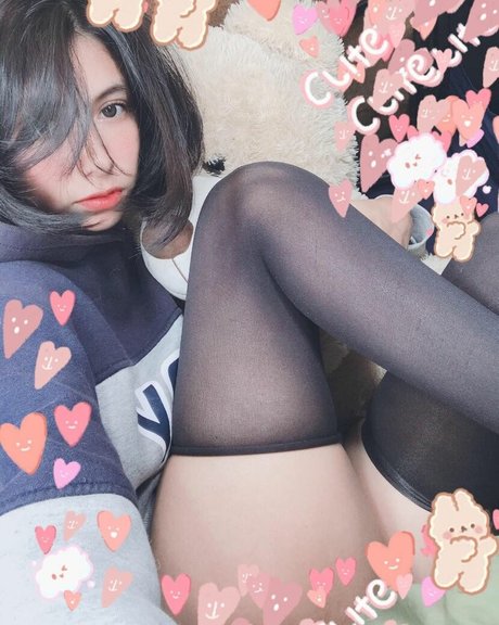 Naakte gelekte OnlyFans-foto van Lilywaifu