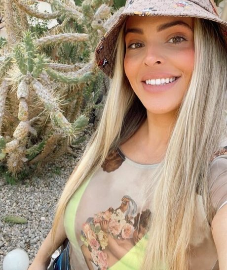 Naakte gelekte OnlyFans-foto van Patricia Pestana