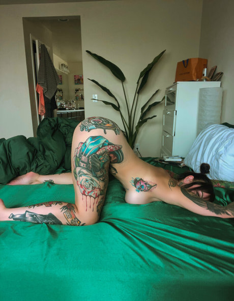 Naakte gelekte OnlyFans-foto van Theonlinegirlfriend