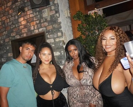 Naakte gelekte OnlyFans-foto van Marta Ethio