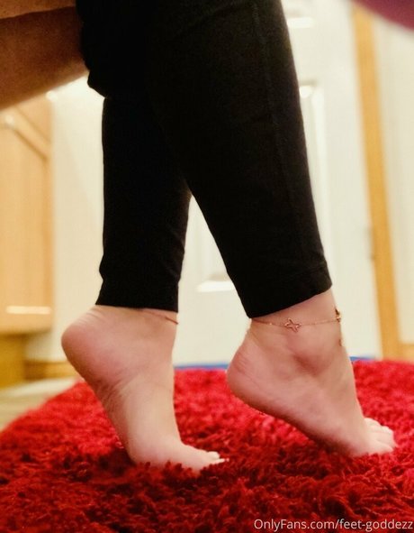 Feet-goddezz