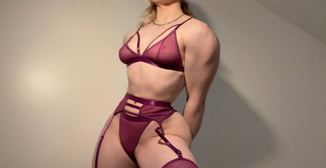 Naakte gelekte OnlyFans-foto van Xiniaofficial