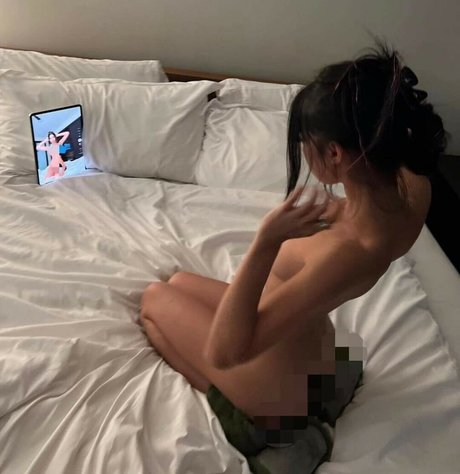 Naakte gelekte OnlyFans-foto van Natasha Alana