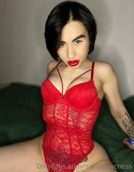 Naakte gelekte OnlyFans-foto van Mollypeachess