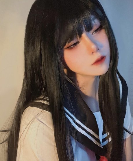 Naakte gelekte OnlyFans-foto van Aveline Tetsuya