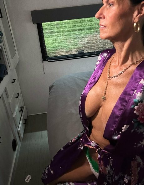 Naakte gelekte OnlyFans-foto van Maryburke
