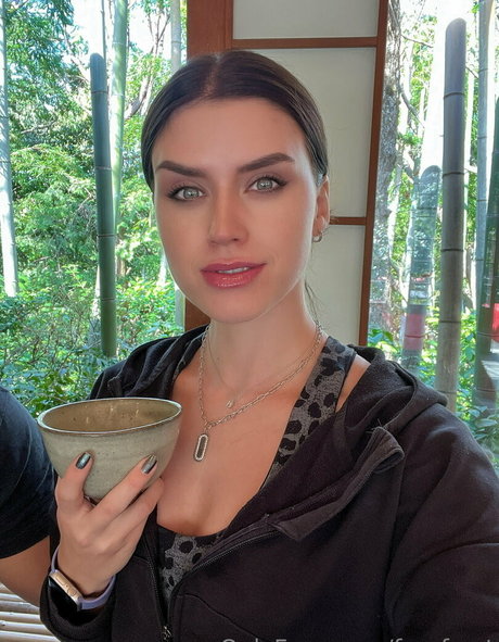 Naakte gelekte OnlyFans-foto van Freefrost