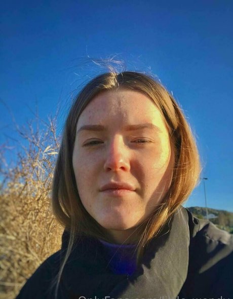 Naakte gelekte OnlyFans-foto van Littlewendy