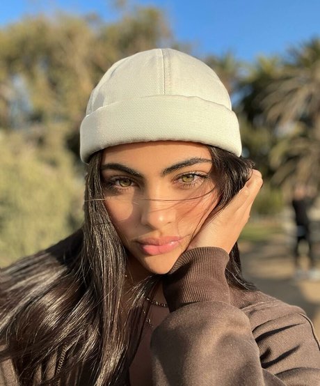 Naakte gelekte OnlyFans-foto van Sara Orrego