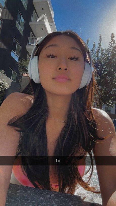 Naakte gelekte OnlyFans-foto van Paige Taylor
