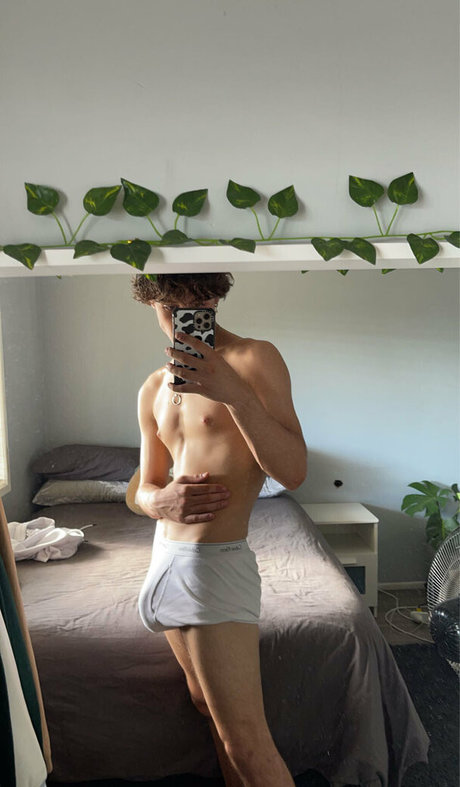 Naakte gelekte OnlyFans-foto van Chriscahill