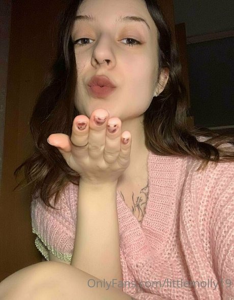 Naakte gelekte OnlyFans-foto van Pppoisonnnivy