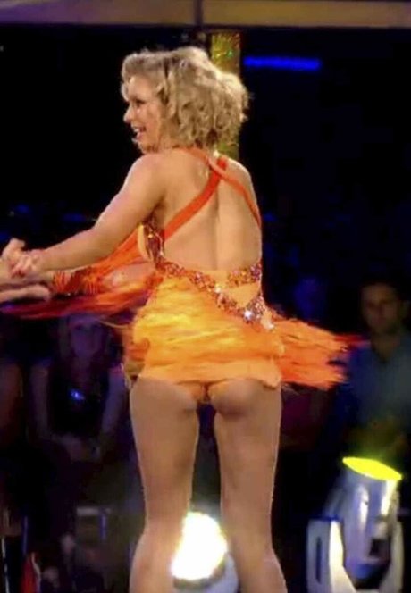 Naakte gelekte OnlyFans-foto van Rachel Riley