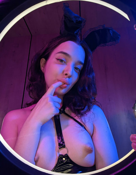 Naakte gelekte OnlyFans-foto van Yourlovesophia
