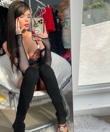 Sabrina Nellie