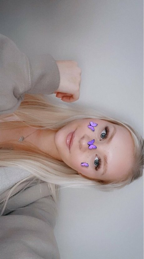 Naakte gelekte OnlyFans-foto van Rachvip