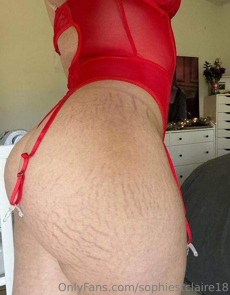 Naakte gelekte OnlyFans-foto van Sophie Stclaire