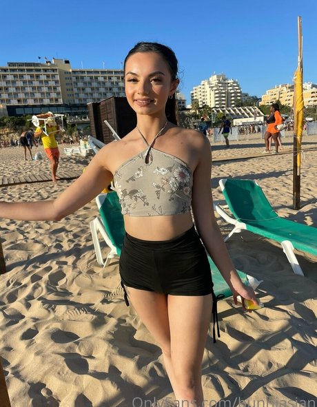 Naakte gelekte OnlyFans-foto van Bunniasian