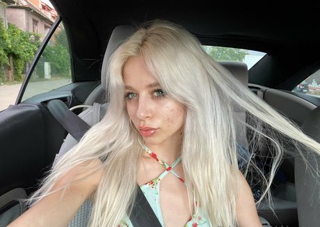 Naakte gelekte OnlyFans-foto van Chiaretta