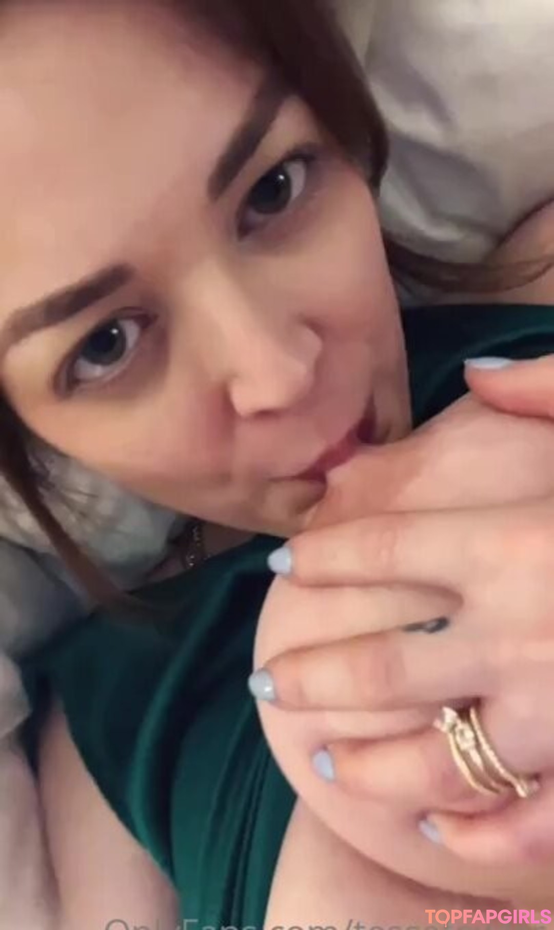 Naakte gelekte OnlyFans-foto van Tessa Fowler #1710