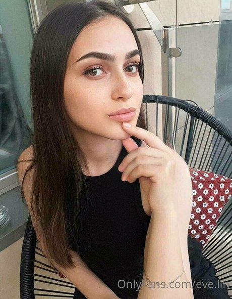 Naakte gelekte OnlyFans-foto van Evelin