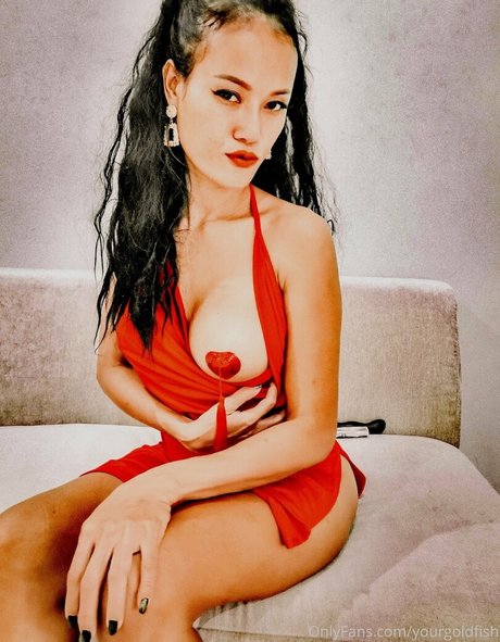 Naakte gelekte OnlyFans-foto van Yourgoldfish
