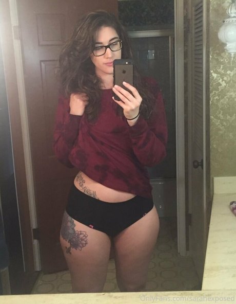 Naakte gelekte OnlyFans-foto van Sarahexposed