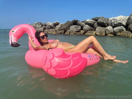 Naakte gelekte OnlyFans-foto van Michela Masetti