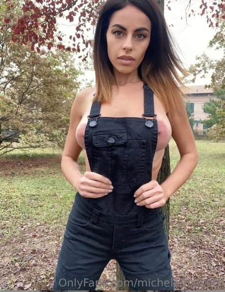 Naakte gelekte OnlyFans-foto van Michela Masetti