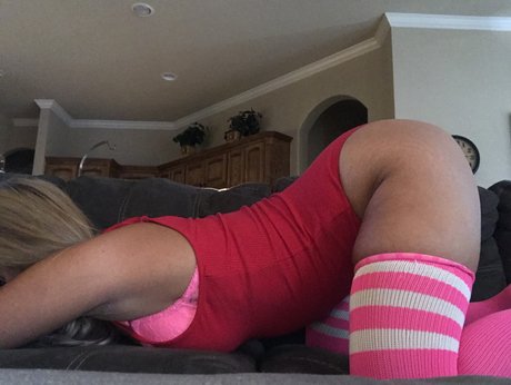 Naakte gelekte OnlyFans-foto van Brooke Christine