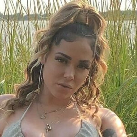 Naakte gelekte OnlyFans-foto van Sophia Body