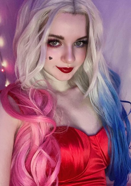 Naakte gelekte OnlyFans-foto van Aelarose