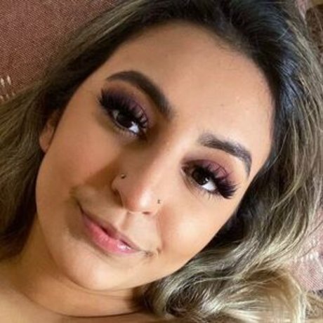 Naakte gelekte OnlyFans-foto van Natjane