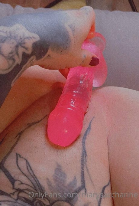 Naakte gelekte OnlyFans-foto van Marysaccharine