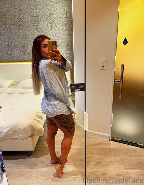 Naakte gelekte OnlyFans-foto van Flaviaoliverfree