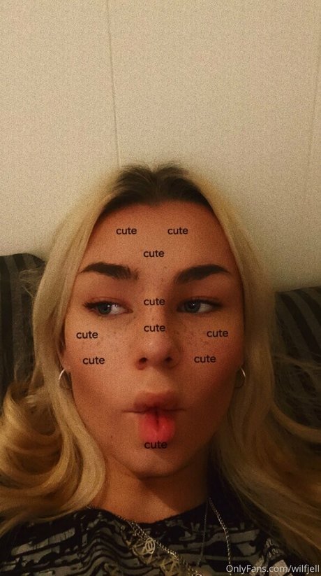 Naakte gelekte OnlyFans-foto van Wilfjell