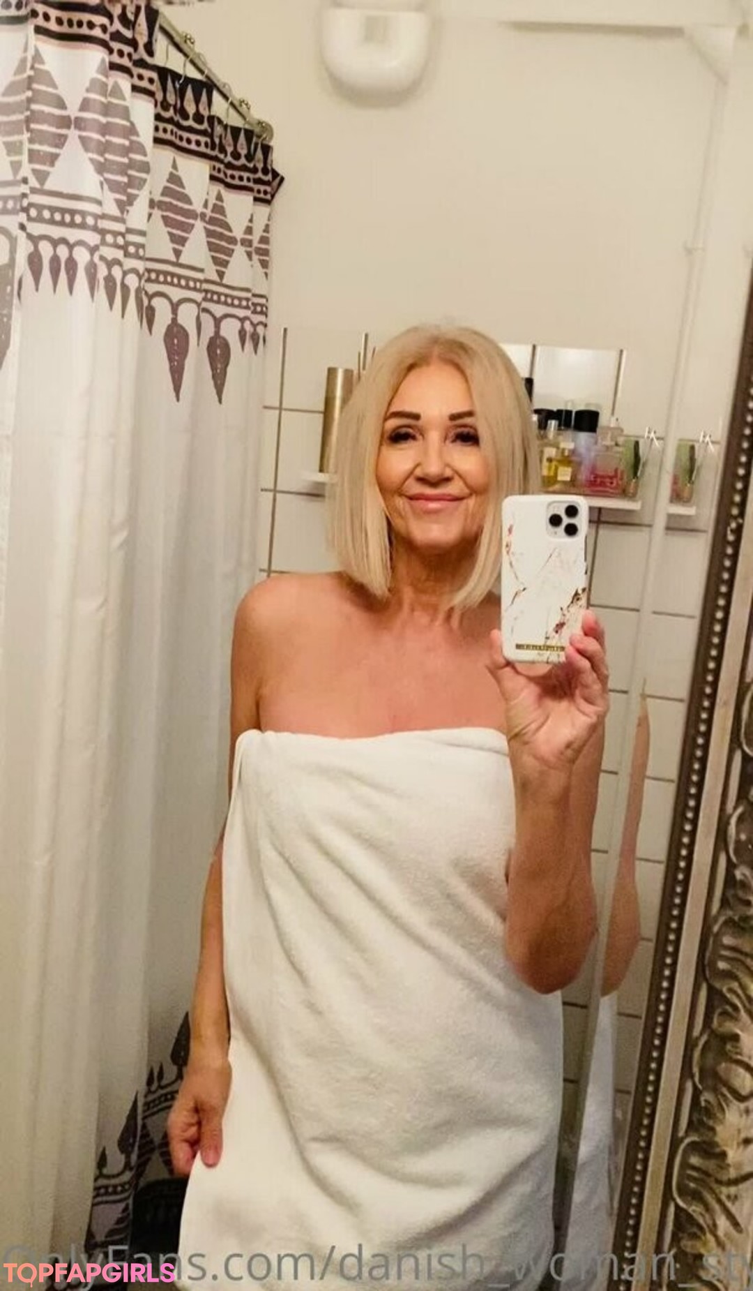 Naakte gelekte OnlyFans-foto van Danish Woman Style #242 Naakte gelekte OnlyFans-foto van Danish Woman Style #242