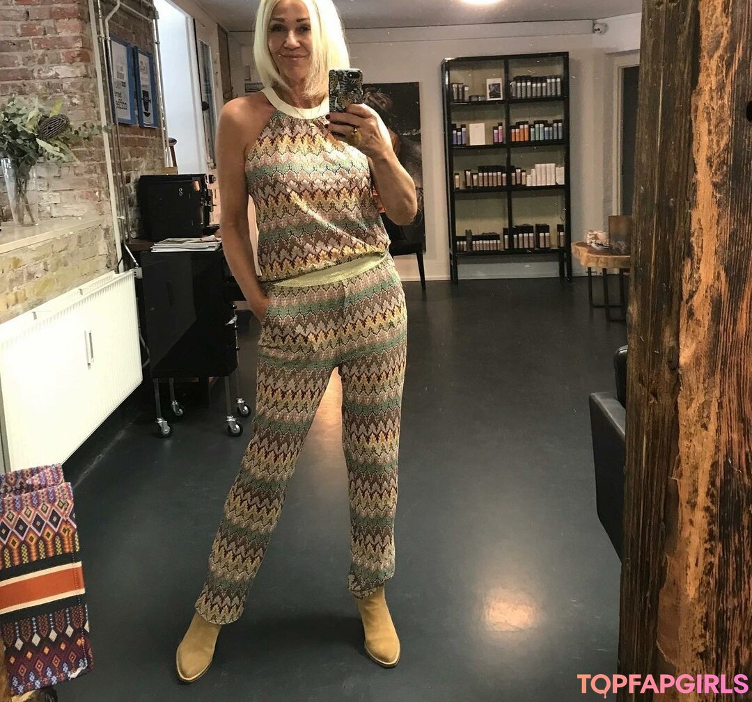 Naakte gelekte OnlyFans-foto van Danish Woman Style #365 Naakte gelekte OnlyFans-foto van Danish Woman Style #365