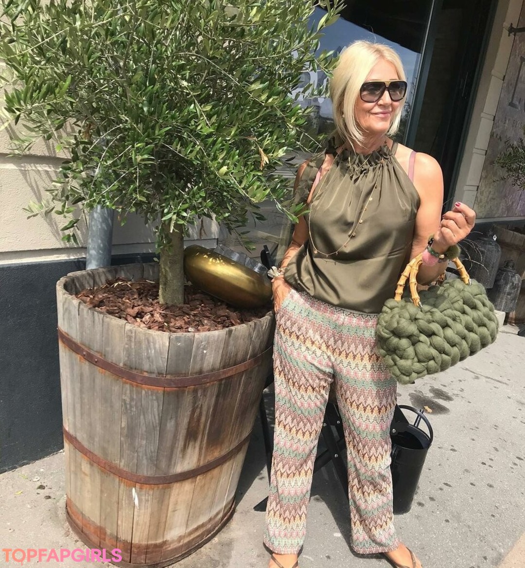 Naakte gelekte OnlyFans-foto van Danish Woman Style #391 Naakte gelekte OnlyFans-foto van Danish Woman Style #391