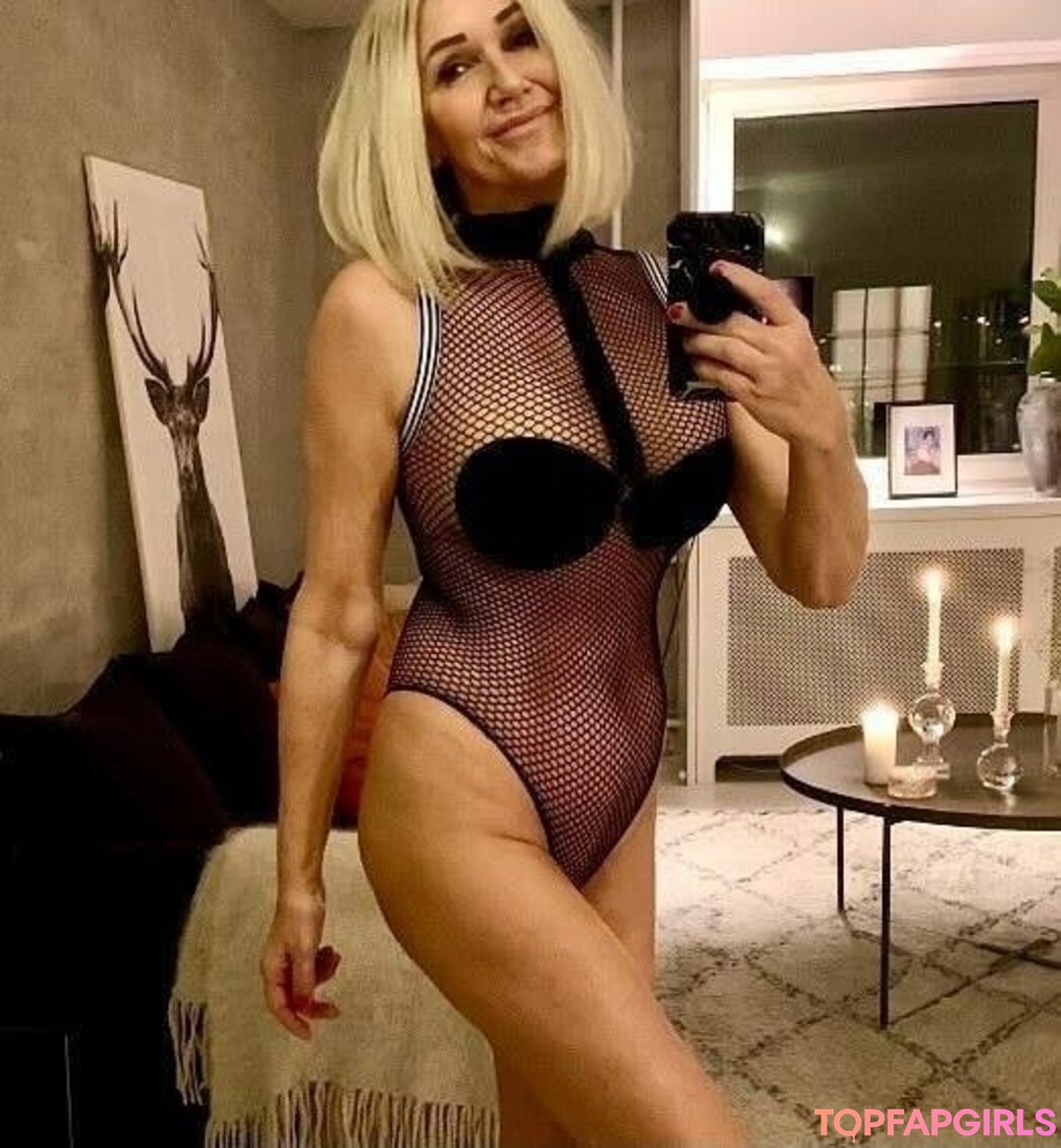 Naakte gelekte OnlyFans-foto van Danish Woman Style #486 Naakte gelekte OnlyFans-foto van Danish Woman Style #486
