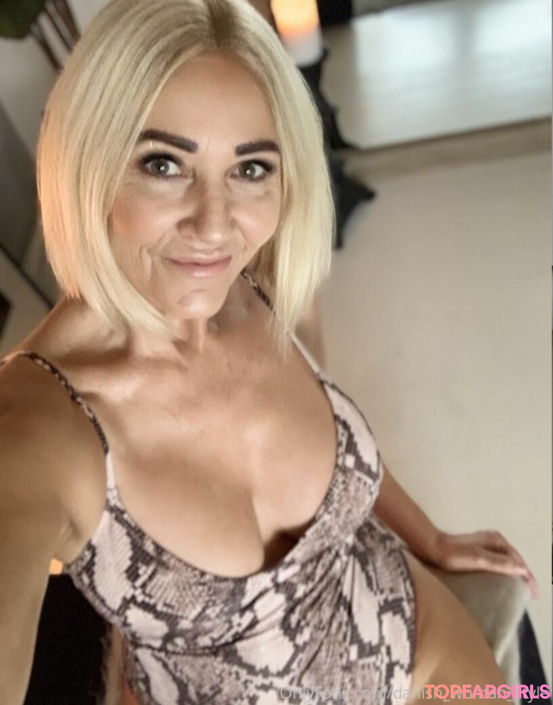 Naakte gelekte OnlyFans-foto van Danish Woman Style #496 Naakte gelekte OnlyFans-foto van Danish Woman Style #496