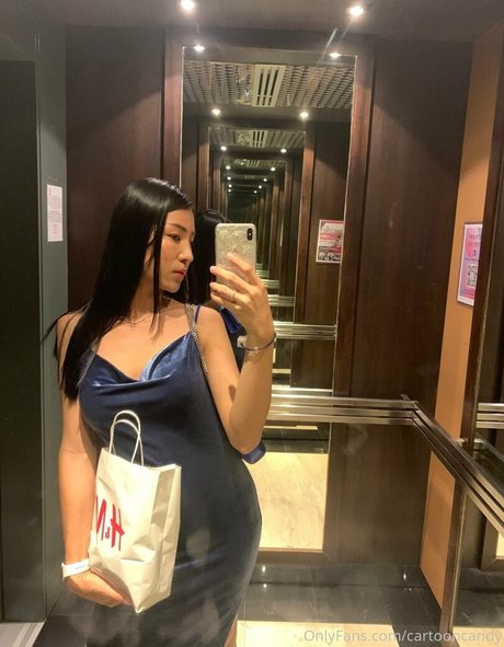 Naakte gelekte OnlyFans-foto van Cartooncandy