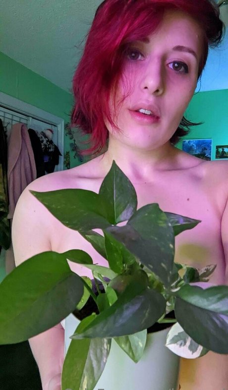 Naakte gelekte OnlyFans-foto van Baeged