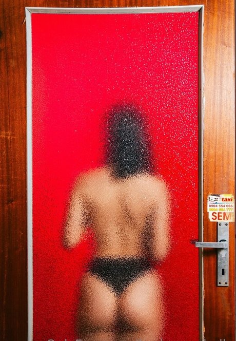 Naakte gelekte OnlyFans-foto van Barbaracabello