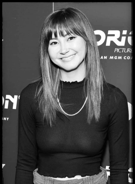 Naakte gelekte OnlyFans-foto van Kimiko Glenn
