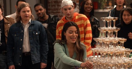 Naakte gelekte OnlyFans-foto van Miranda Cosgrove