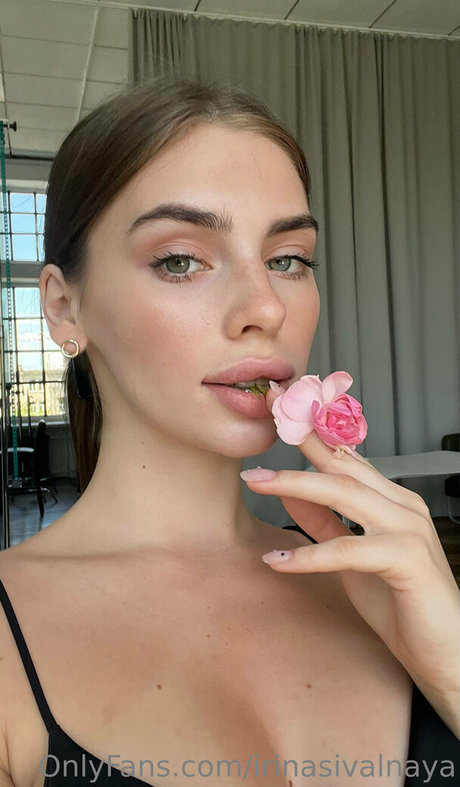 Naakte gelekte OnlyFans-foto van Irinasivalnaya