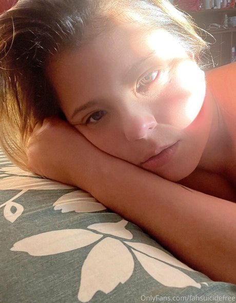 Naakte gelekte OnlyFans-foto van Fabsunnyfree